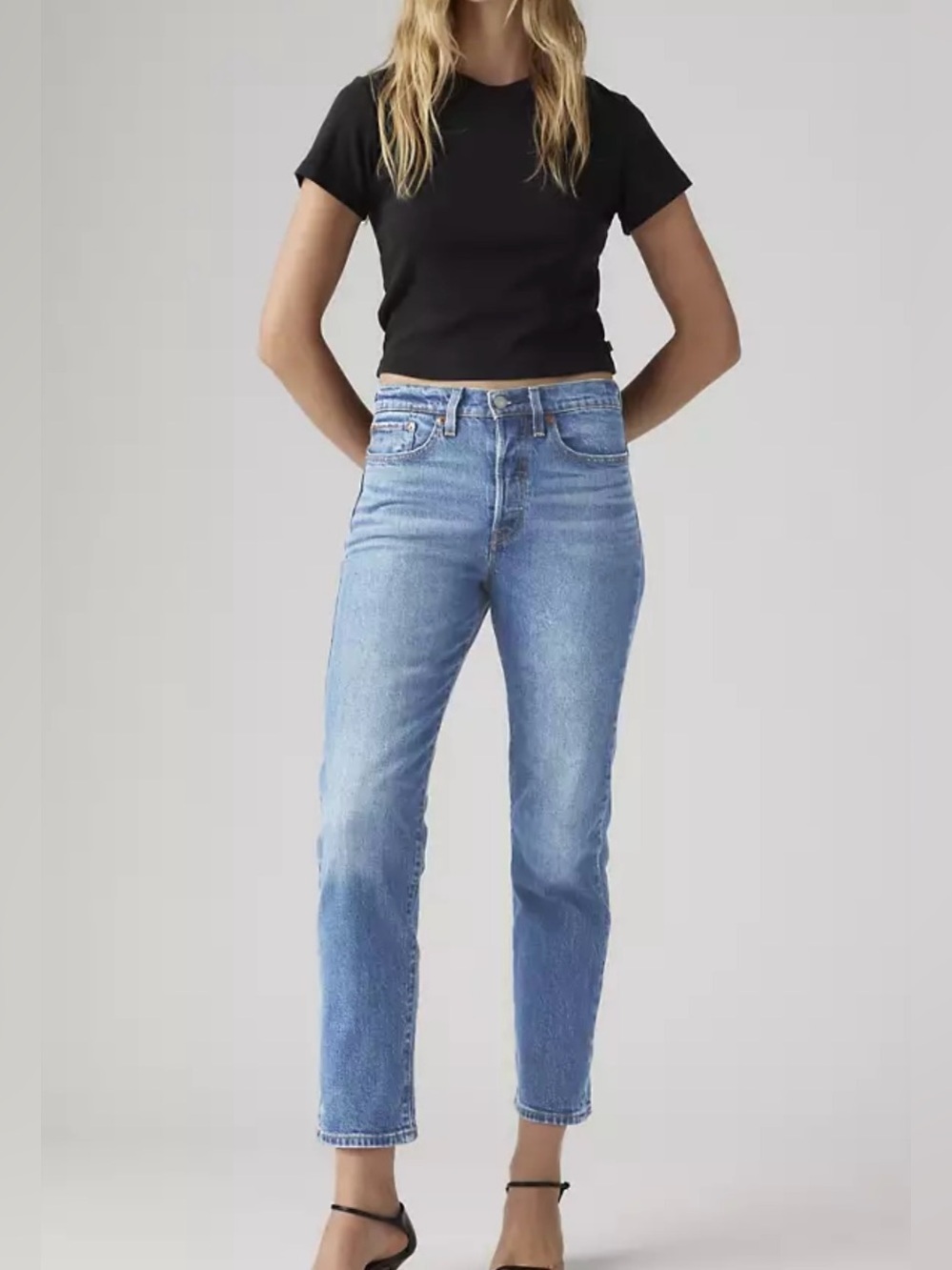 Levi’s Light Wash Wedgie Straight Jeans - Size 29/8